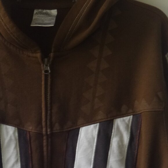 Assassins Creed hoodie men's size L, brown, cotton/ poly. very good condition - Picture 10 of 10